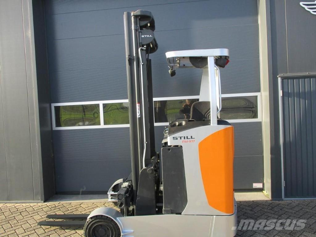 Still FM-X17 SE Reach truck - depo içi istif araçları
