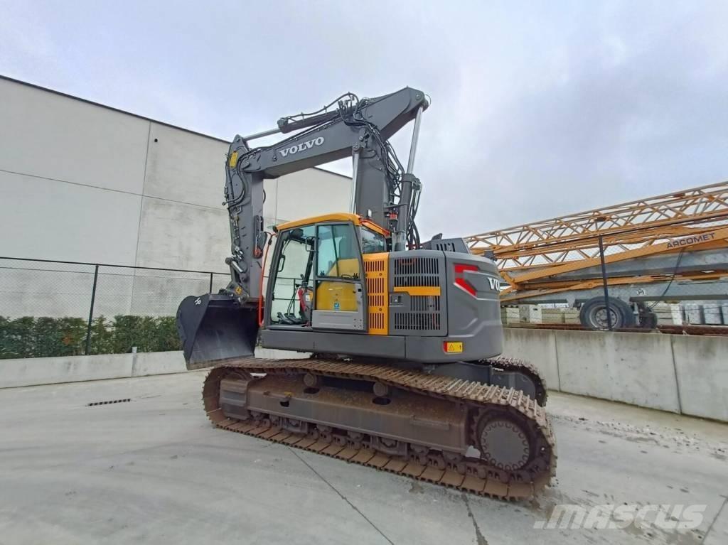 Volvo ECR 355 EL Paletli ekskavatörler