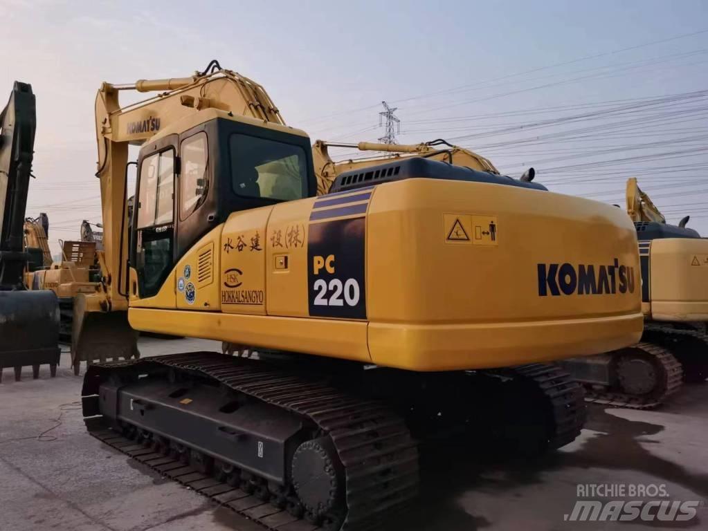 Komatsu PC 220-7 Paletli ekskavatörler