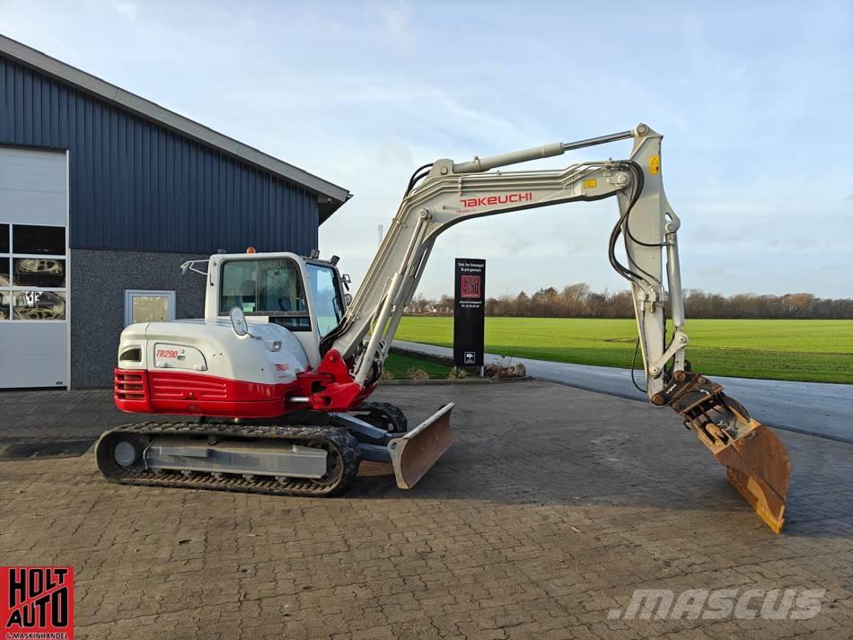 Takeuchi TB 290 Paletli ekskavatörler