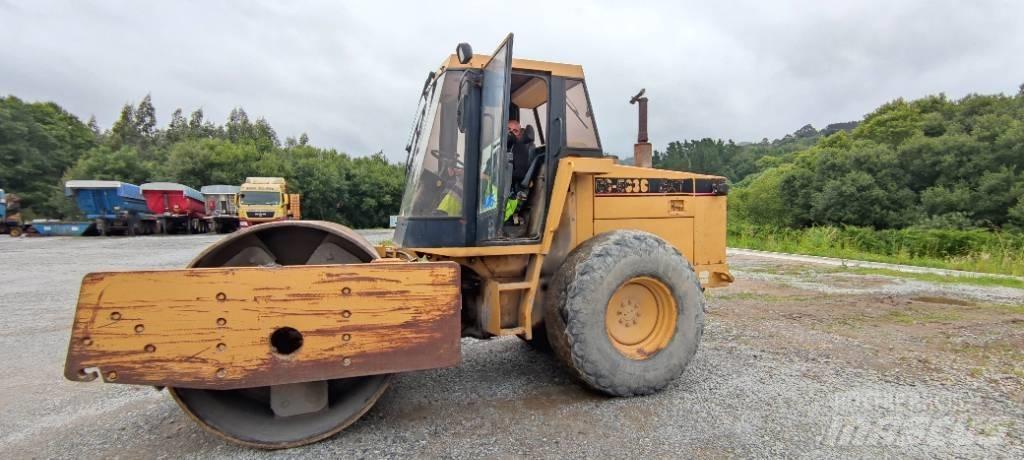 CAT CS 583 C Tek tamburlu silindirler