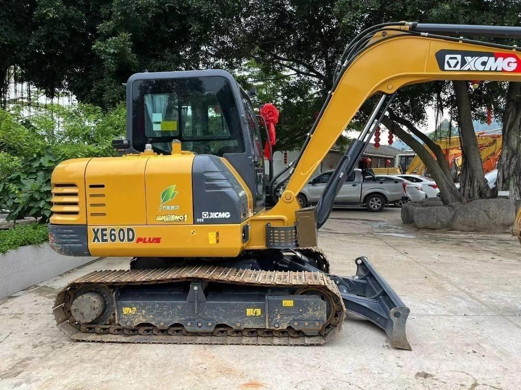 XCMG XE 55 DA Paletli ekskavatörler