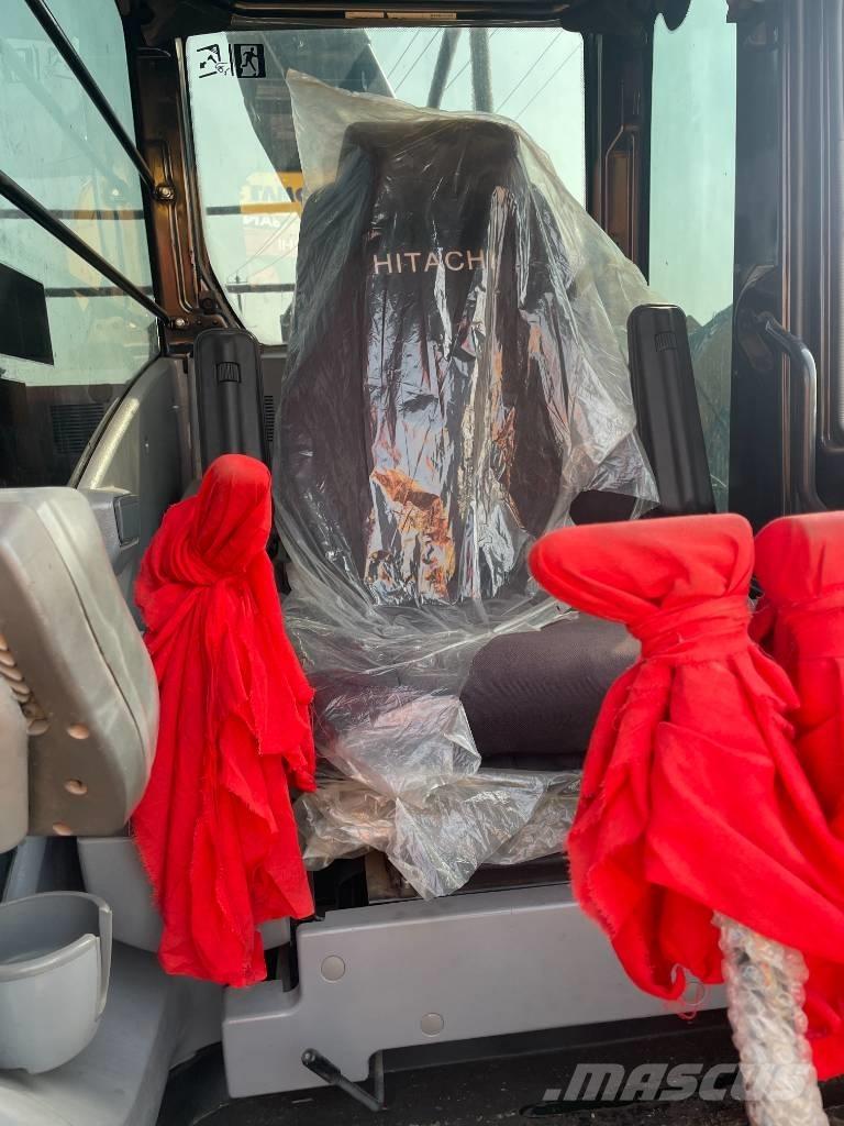 Hitachi ZX 240 Paletli ekskavatörler