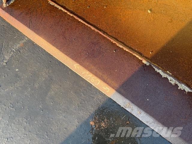 Manitou USED BUCKET Kovalar