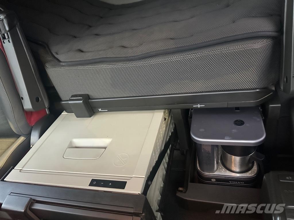 Volvo FH 500 8X4*4 Vinçli kamyonlar