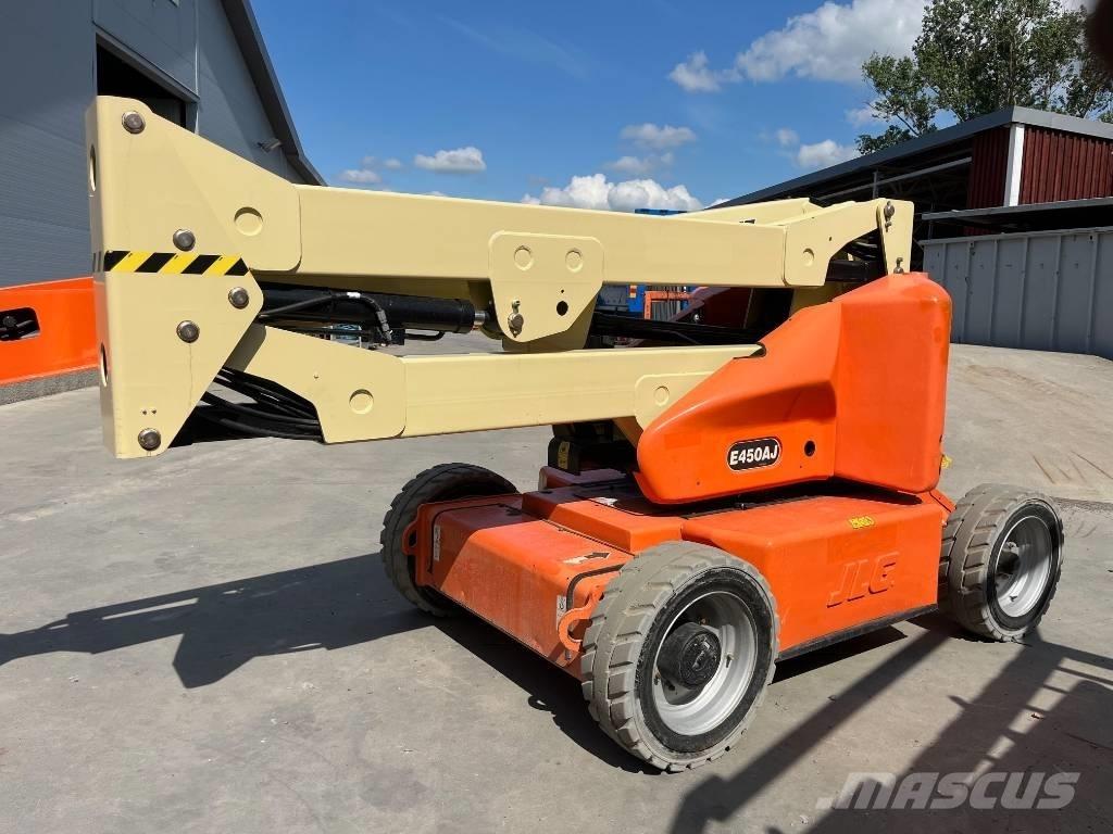 JLG E 450 AJ Körüklü personel platformları