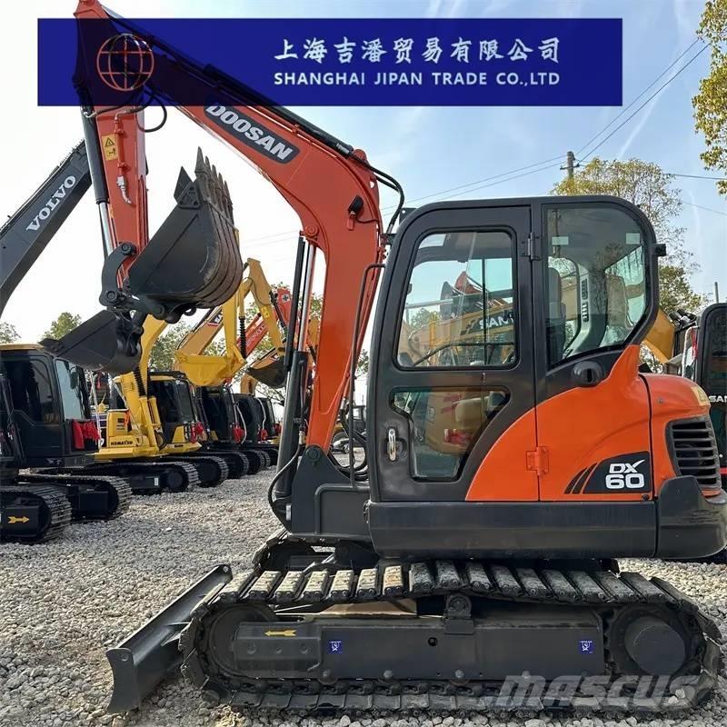 Doosan DX 60 Mini ekskavatörler, 7 tona dek