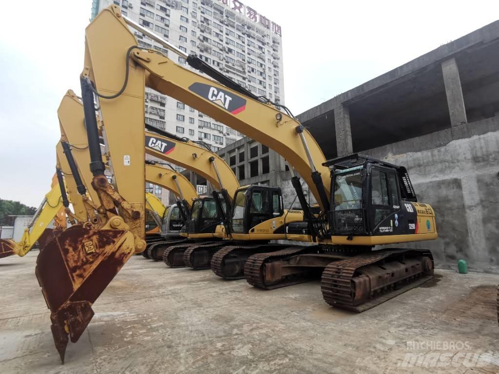 CAT 329 D Paletli ekskavatörler