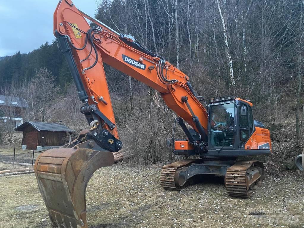 Doosan DX 235 NLC-5 Paletli ekskavatörler