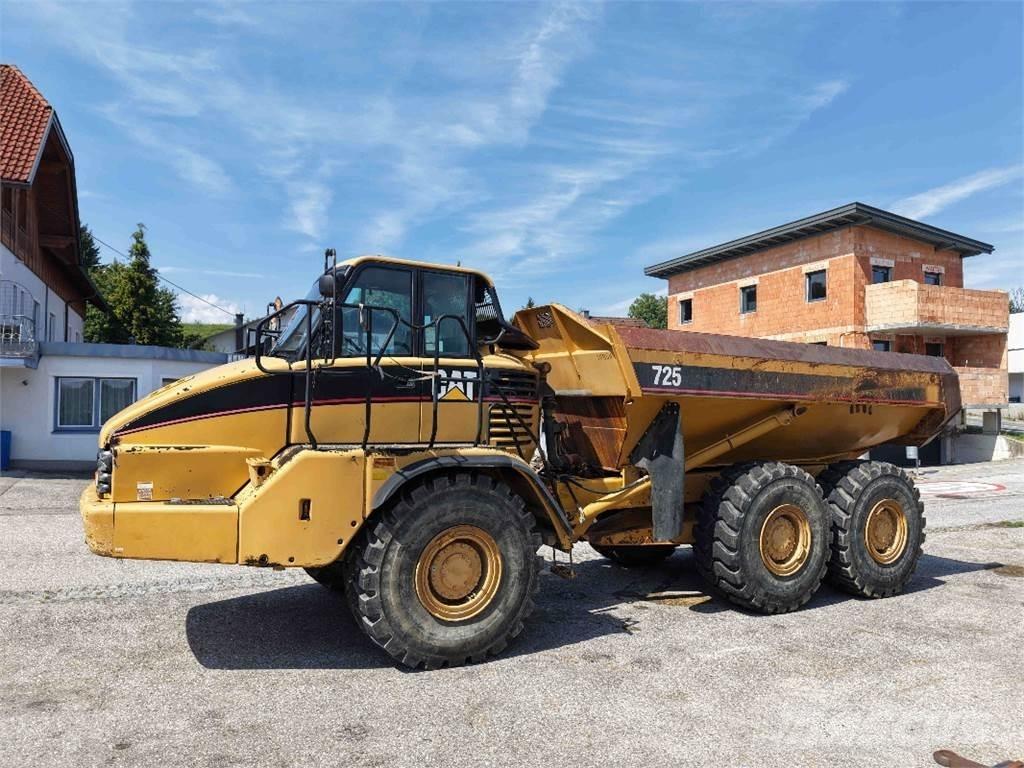CAT 725 Belden kirma kaya kamyonu