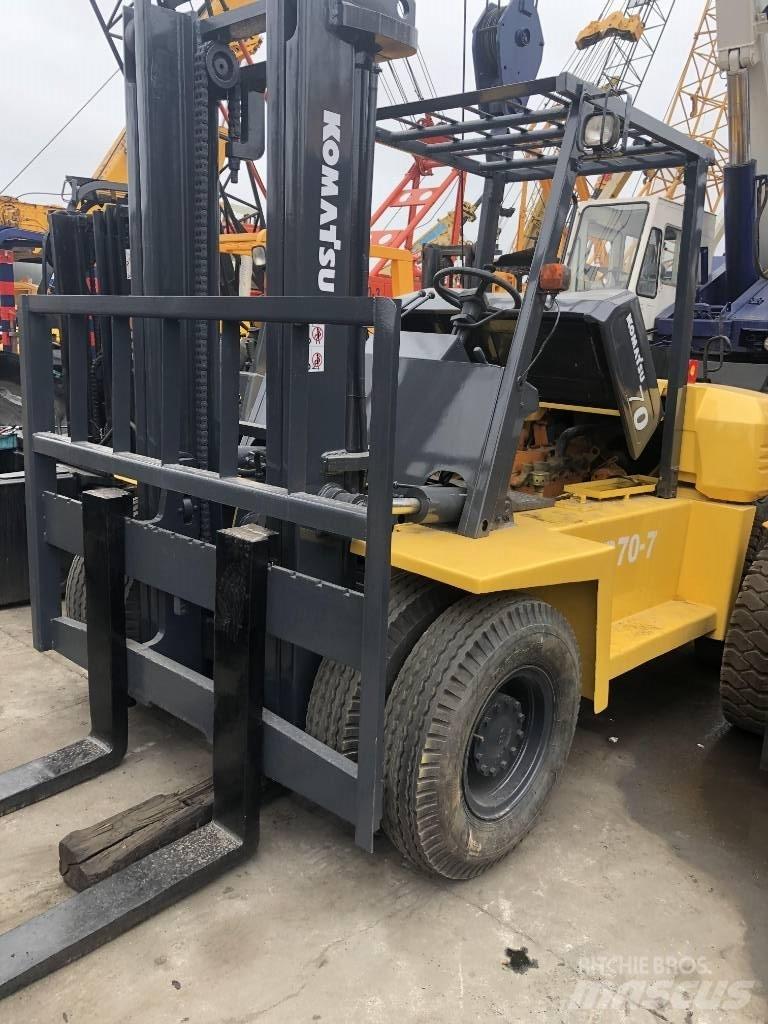 Komatsu 7 Ton Dizel forkliftler