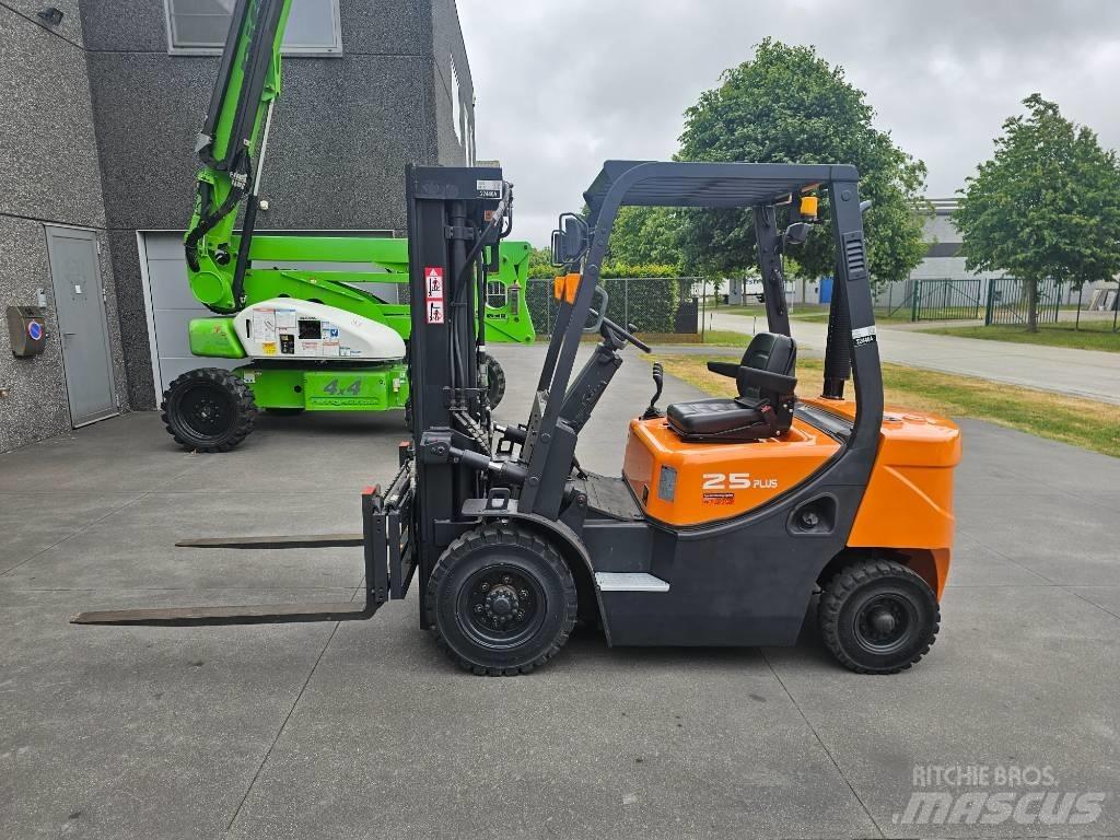 Doosan D 25 G Dizel forkliftler