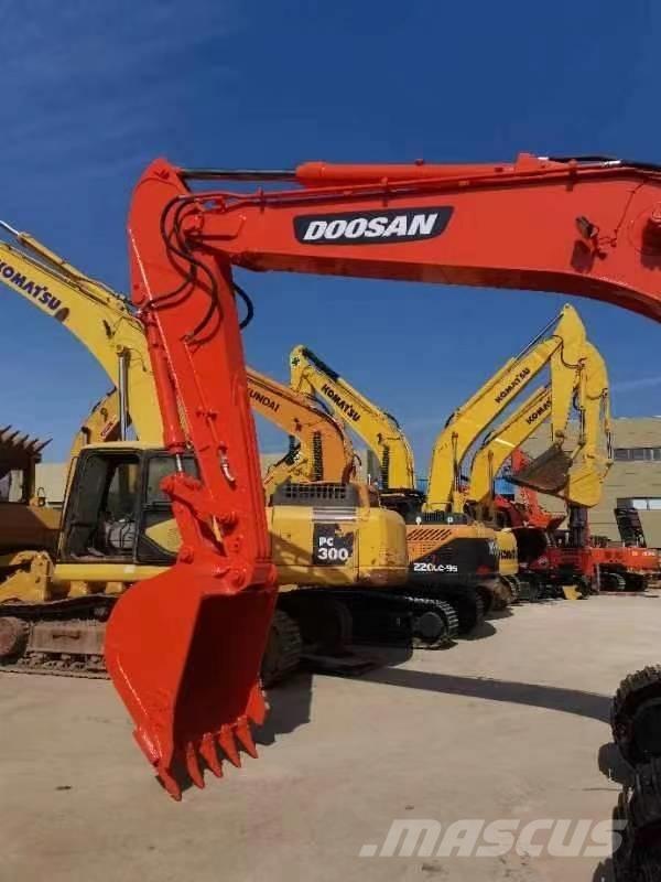 Doosan DX 225 Paletli ekskavatörler