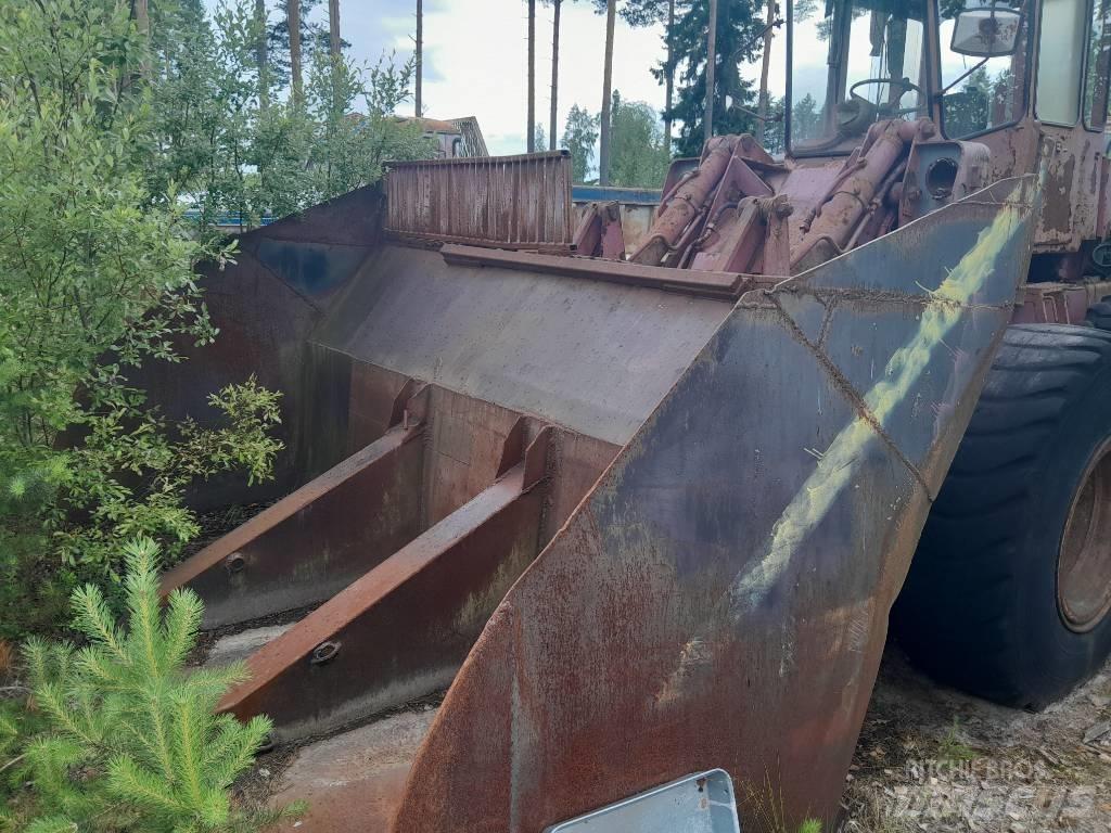 Valmet 1200 Tekerlekli yükleyiciler