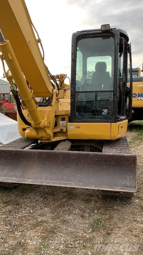 Komatsu PC 78 MR-6 Paletli ekskavatörler