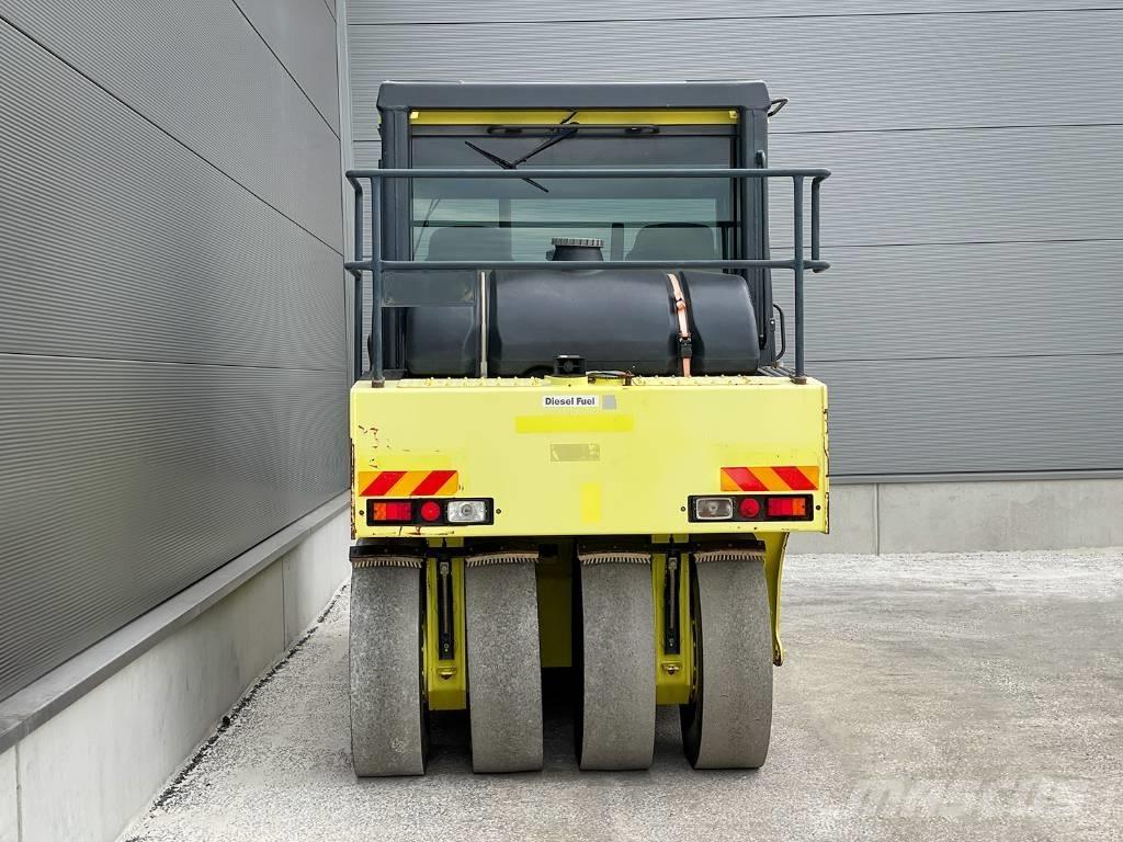 Ammann AP 240 Pnömatik lastikli silindirler