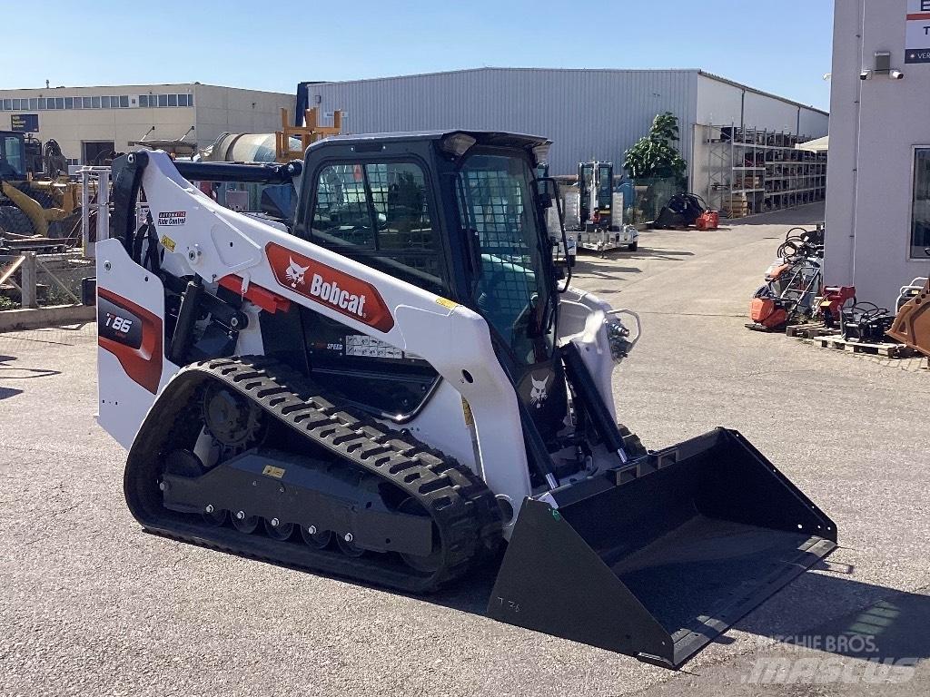 Bobcat T86 Skid steer loderler