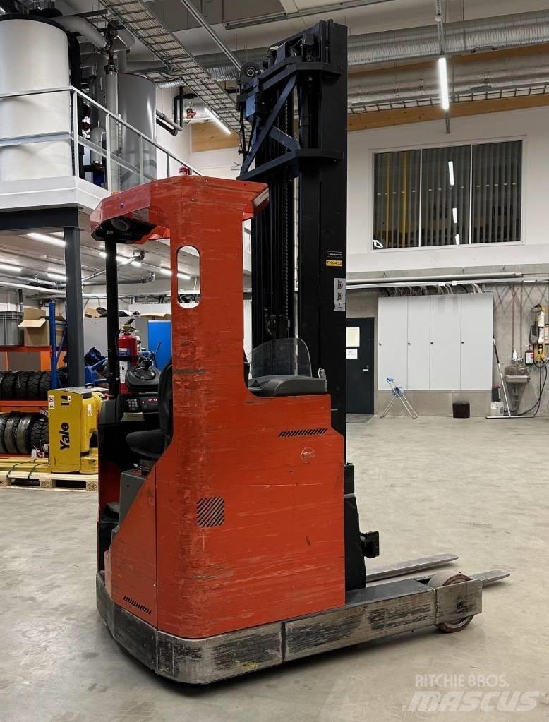 BT RR B 2 Reach truck - depo içi istif araçları
