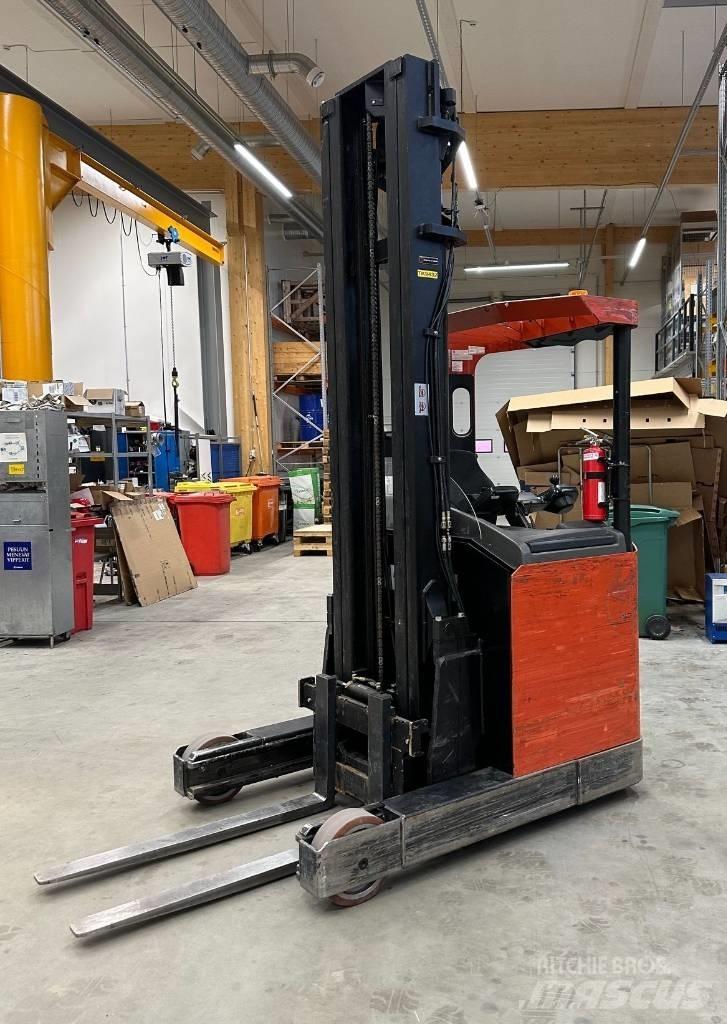 BT RR B 2 Reach truck - depo içi istif araçları