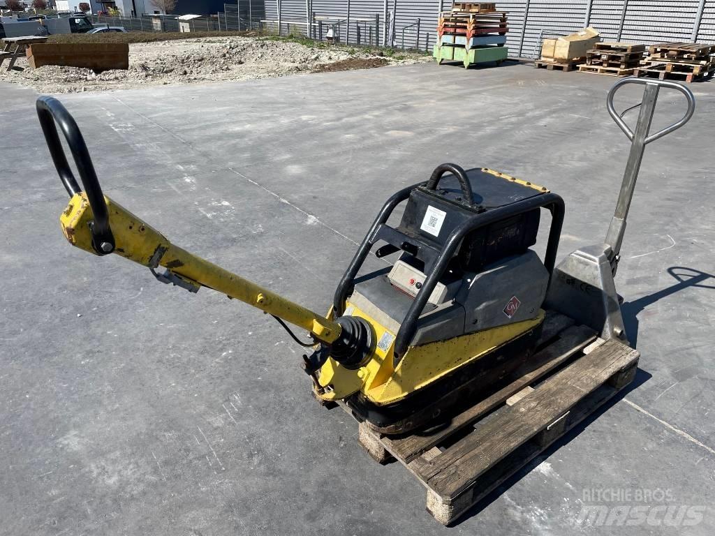 Wacker DPU5045 Kompaktörler