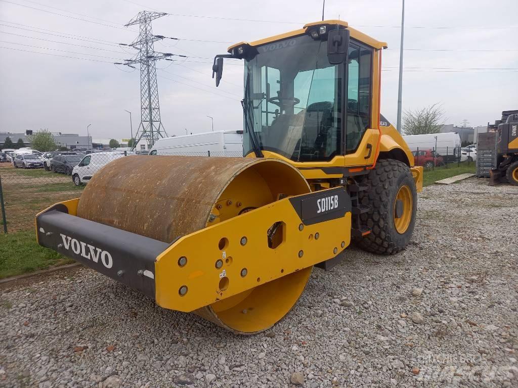 Volvo SD 115 B Tek tamburlu silindirler