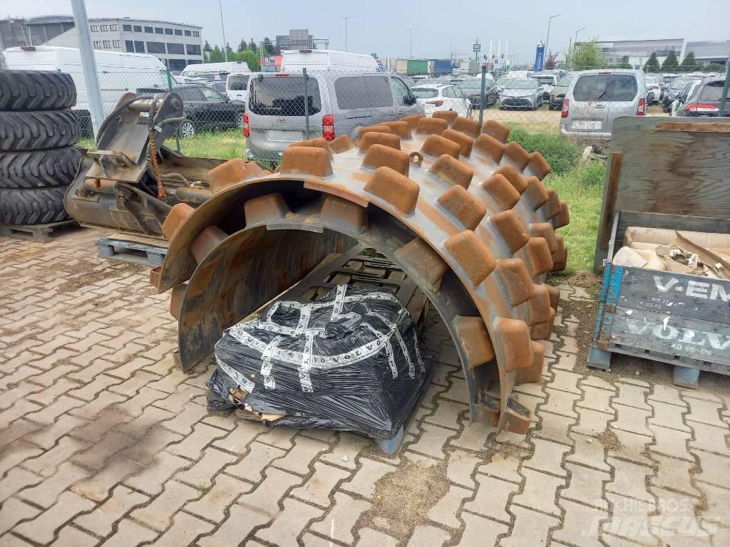 Volvo SD 115 B Tek tamburlu silindirler