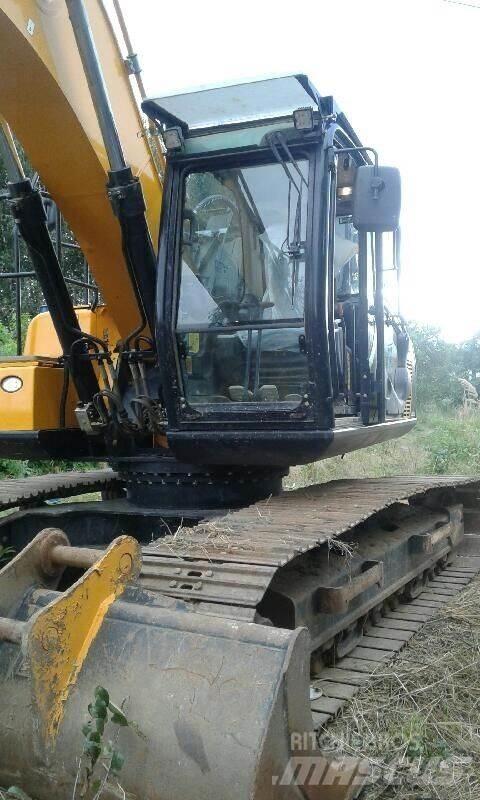 JCB JS220LC Paletli ekskavatörler