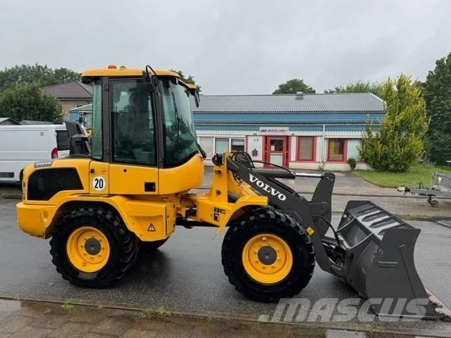 Volvo L 30 G Tekerlekli yükleyiciler