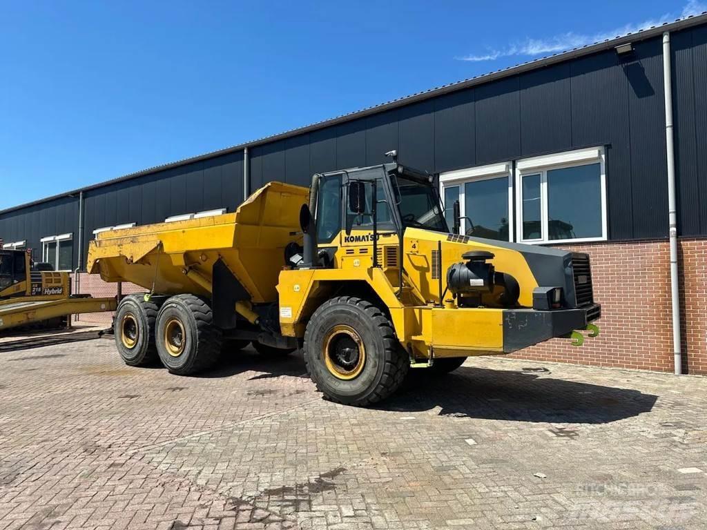 Komatsu HM300-2 Belden kirma kaya kamyonu