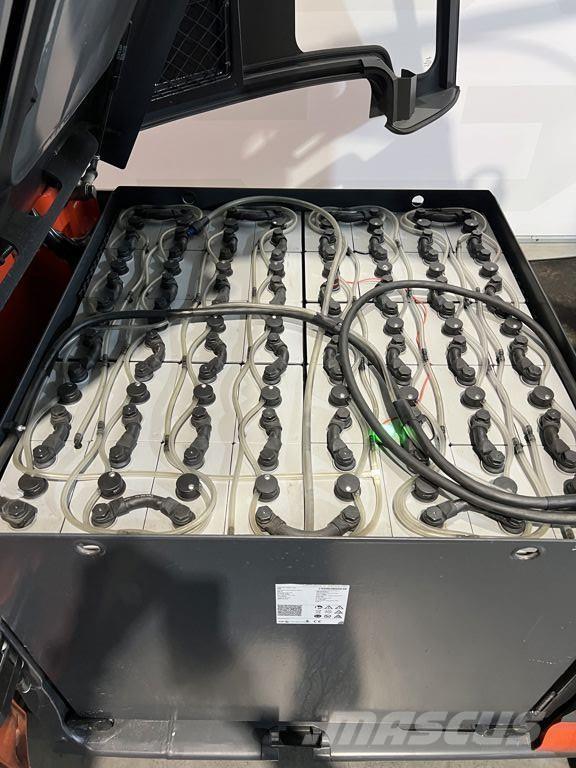 Linde E50HL-01 Elektrikli forkliftler