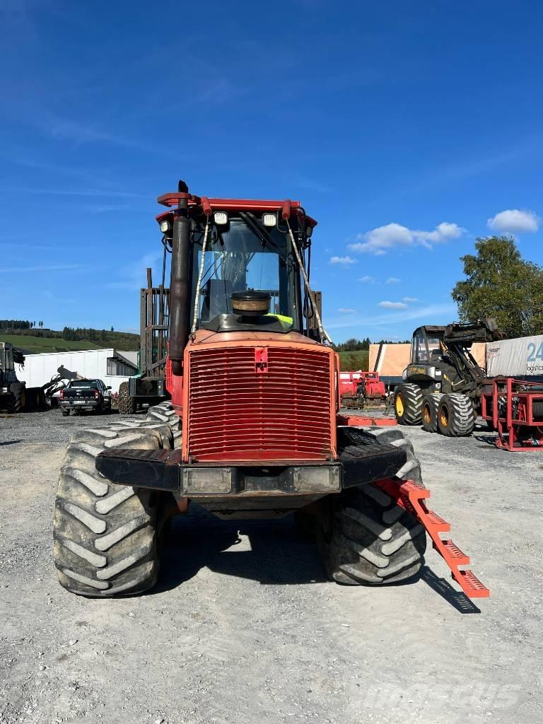 Valmet 840.2 Tomruk yükleyici traktörler