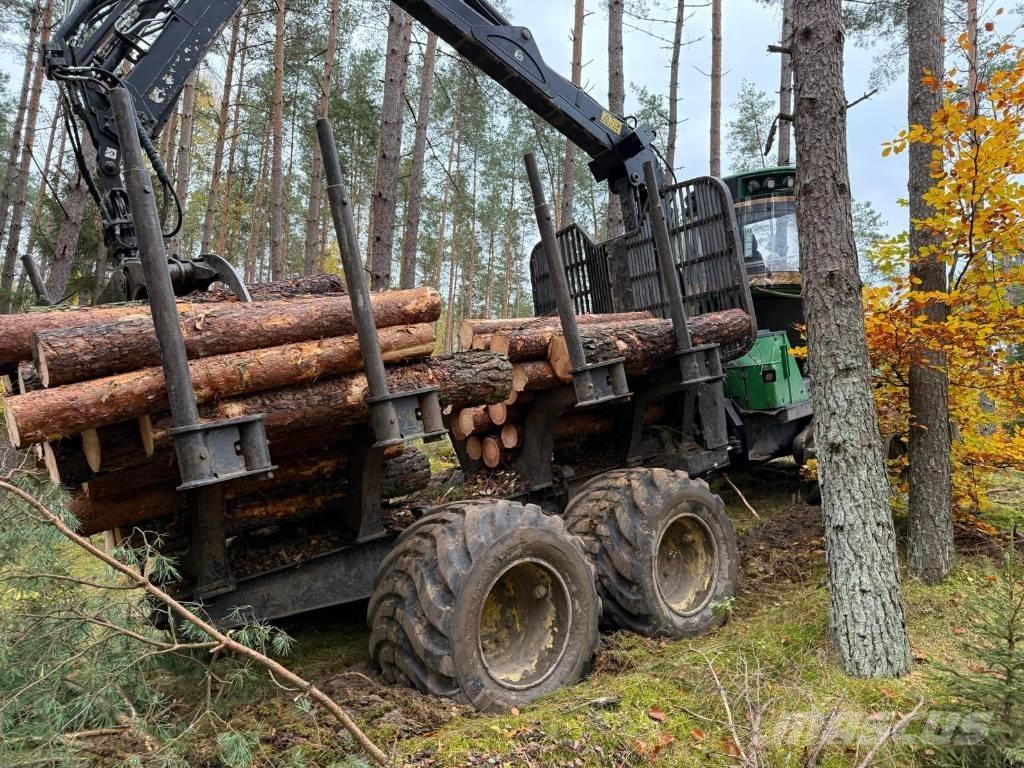 John Deere 1010 E Tomruk yükleyici traktörler