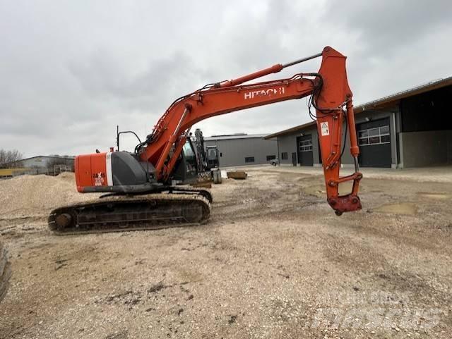 Hitachi USRLC225 Paletli ekskavatörler