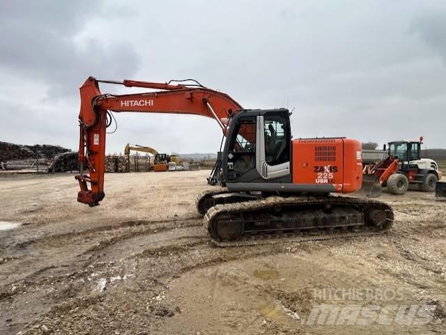Hitachi USRLC225 Paletli ekskavatörler