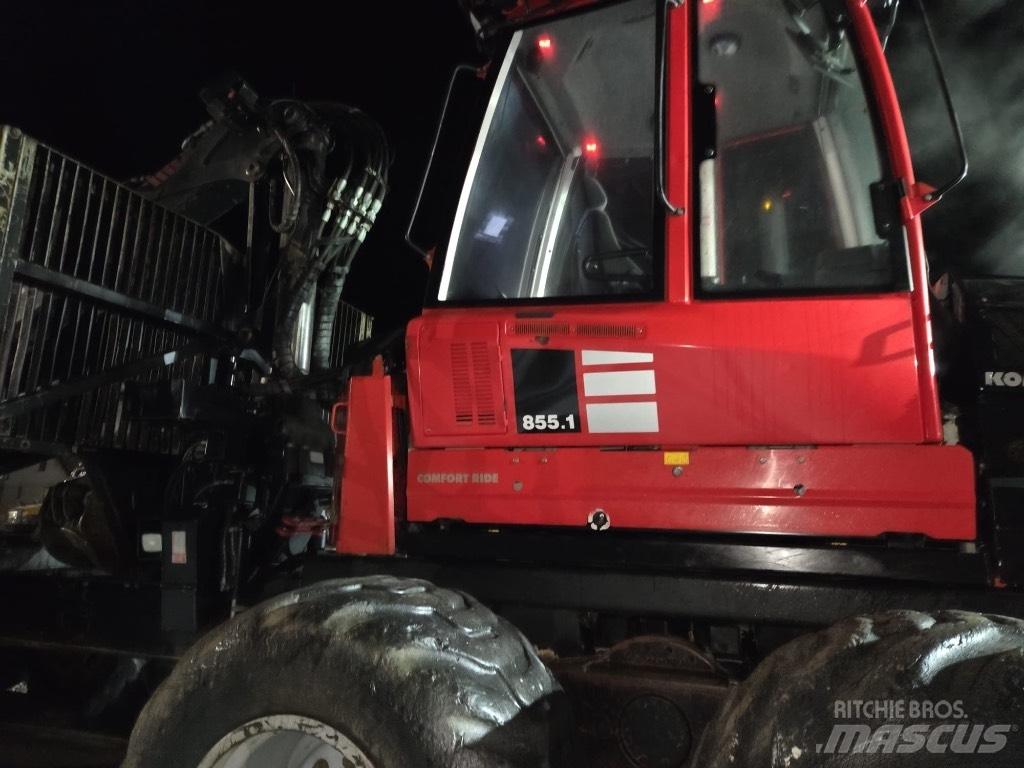 Komatsu 855.1 Tomruk yükleyici traktörler