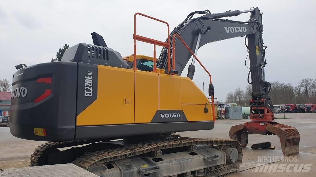 Volvo EC 220 E Paletli ekskavatörler