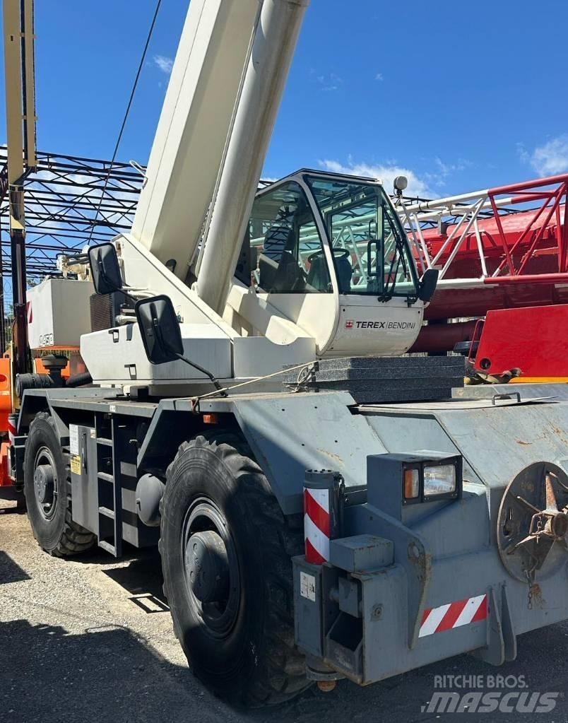 Terex A450 Arazi Tipi Vinçler (RT)