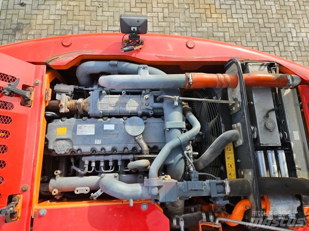 Doosan DX 140 W-3 Lastik tekerli ekskavatörler