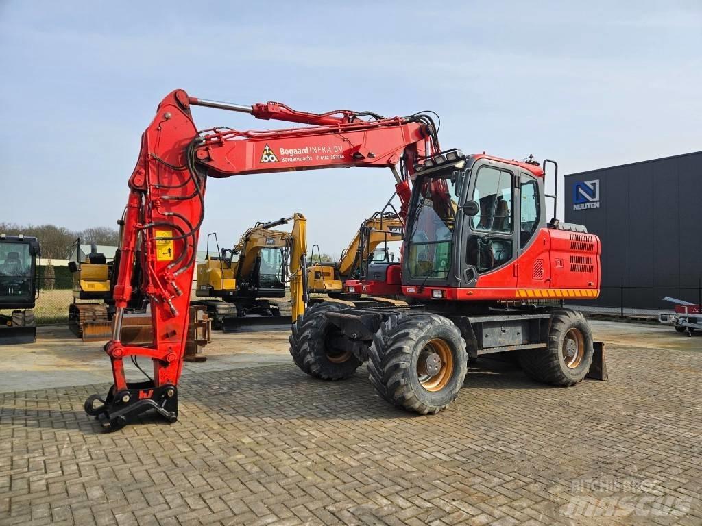 Doosan DX 140 W-3 Lastik tekerli ekskavatörler