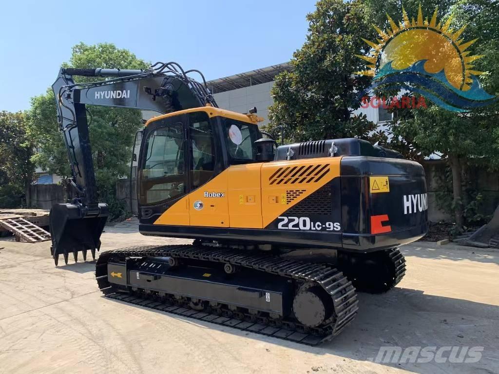 Hyundai R220LC-9S Paletli ekskavatörler