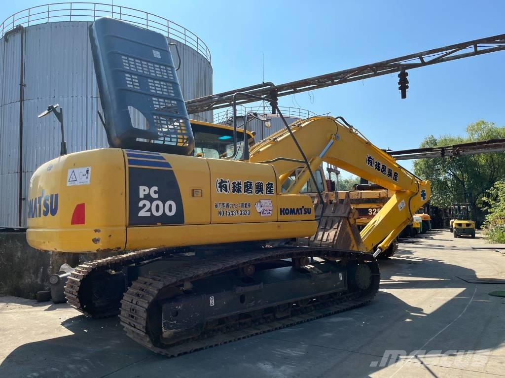 Komatsu PC 200-8N1 Paletli ekskavatörler