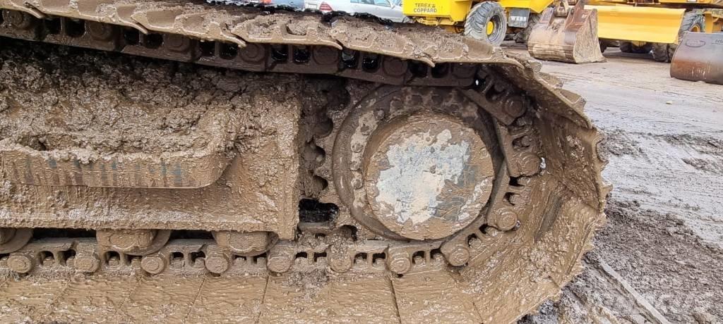 Hyundai HX 140 L Paletli ekskavatörler