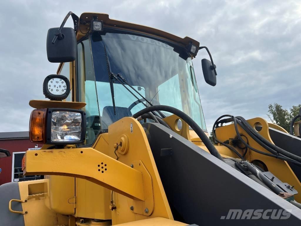 Volvo L 120 E Tekerlekli yükleyiciler