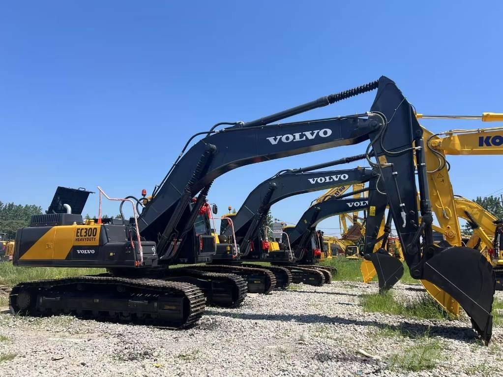 Volvo EC300 Paletli ekskavatörler