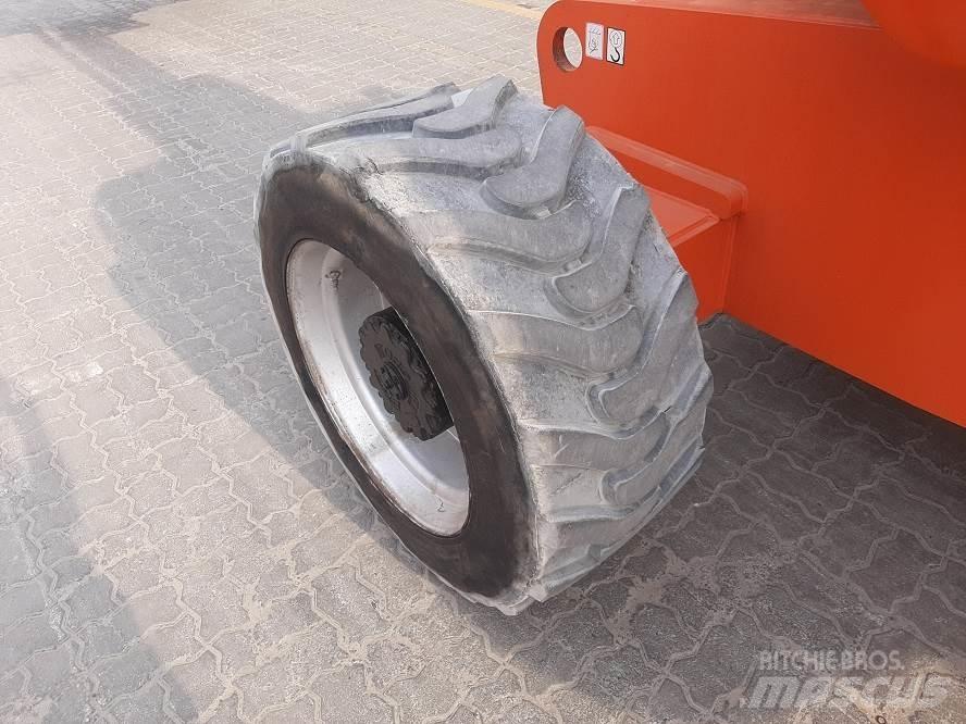 JLG 800AJ Körüklü personel platformları