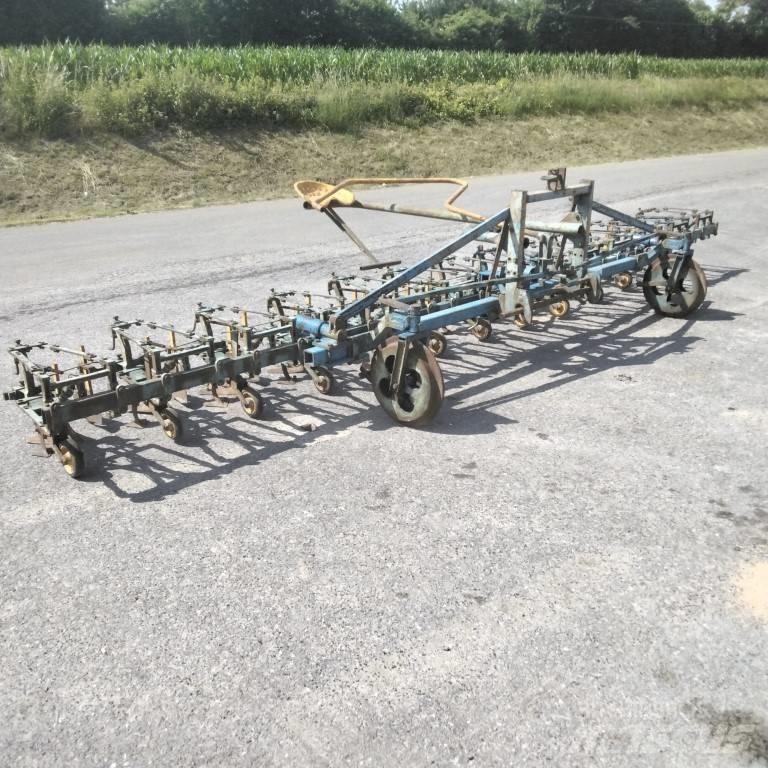 DELFOSSE 12 RANGS Diger toprak isleme makina ve aksesuarlari