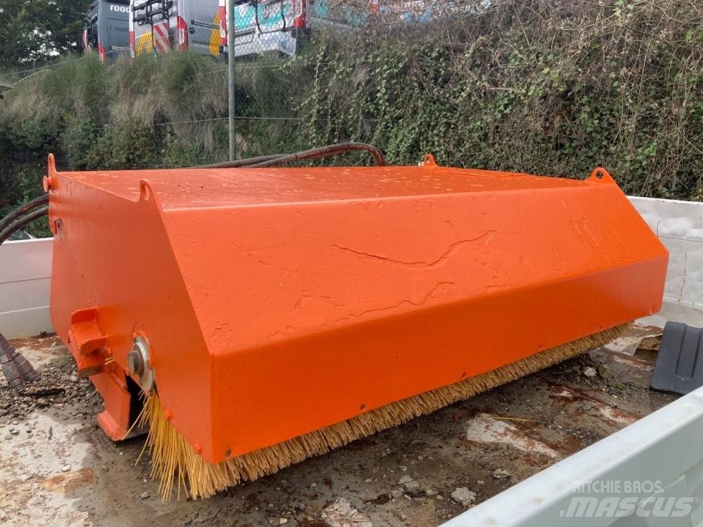 M3 BS 155 STD Süpürgeler