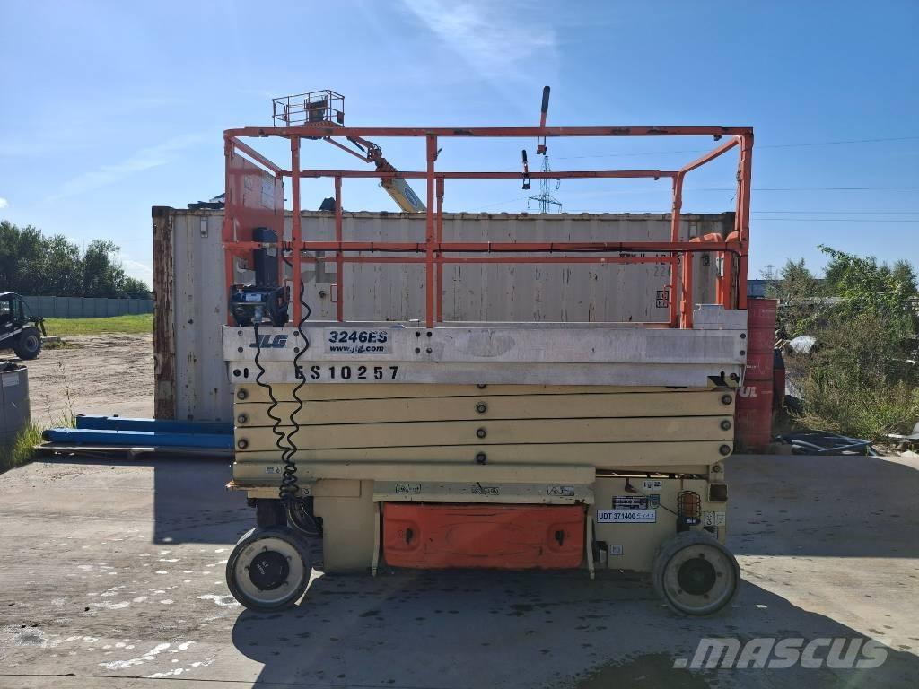 JLG 3246ES Makasli platformlar