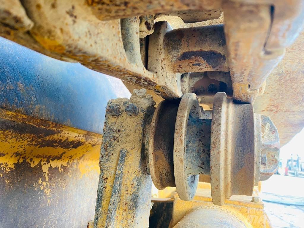 CAT 943 LGP Paletli yükleyiciler