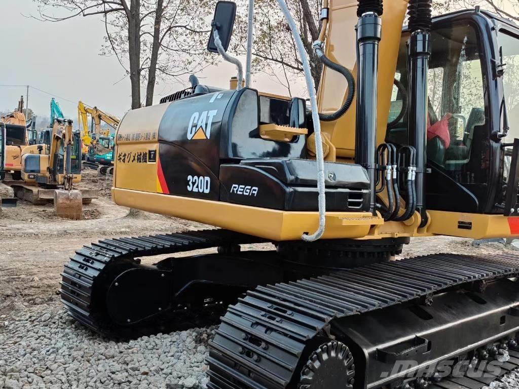 CAT 320 D Paletli ekskavatörler
